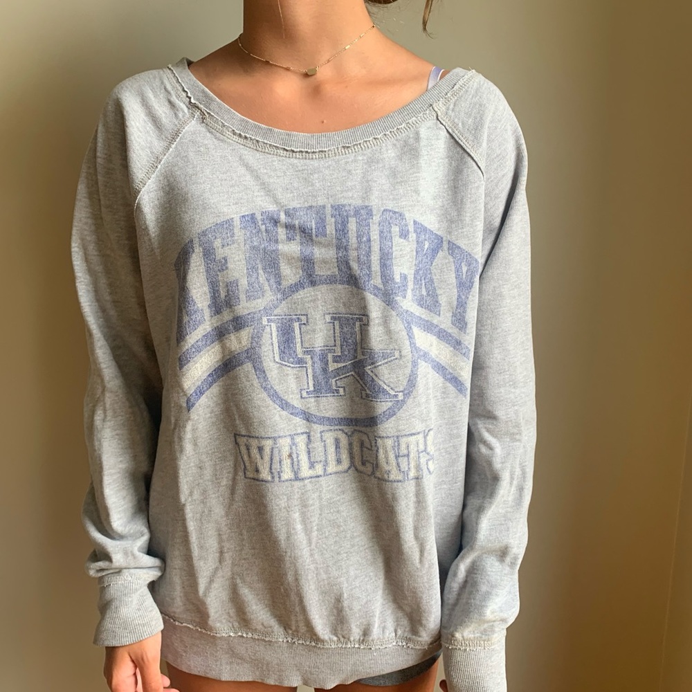 Oversized off the shoulder UK sweatshirt